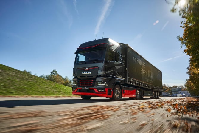 P_TG_EOT_eMobility_TGX_eTruck_02